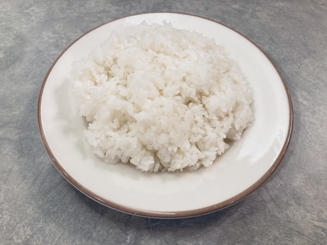 ご飯400gは何合で何人前？カロリーや糖質はどれくらい？